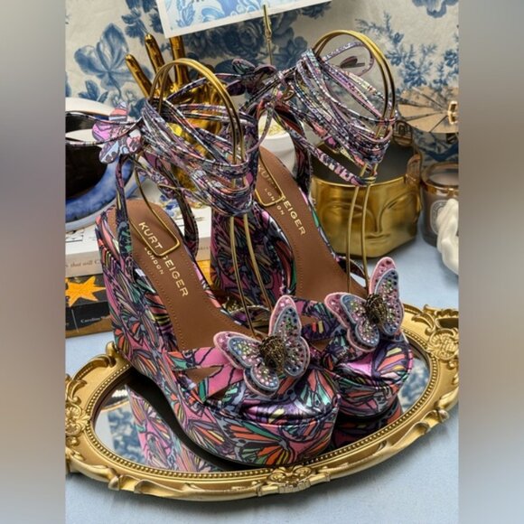 🆕 KURT GEIGER LONDON 🧿 NWOB Butterfly Wedge Heel with Ties, Sz 37 US 7 - Picture 8 of 15